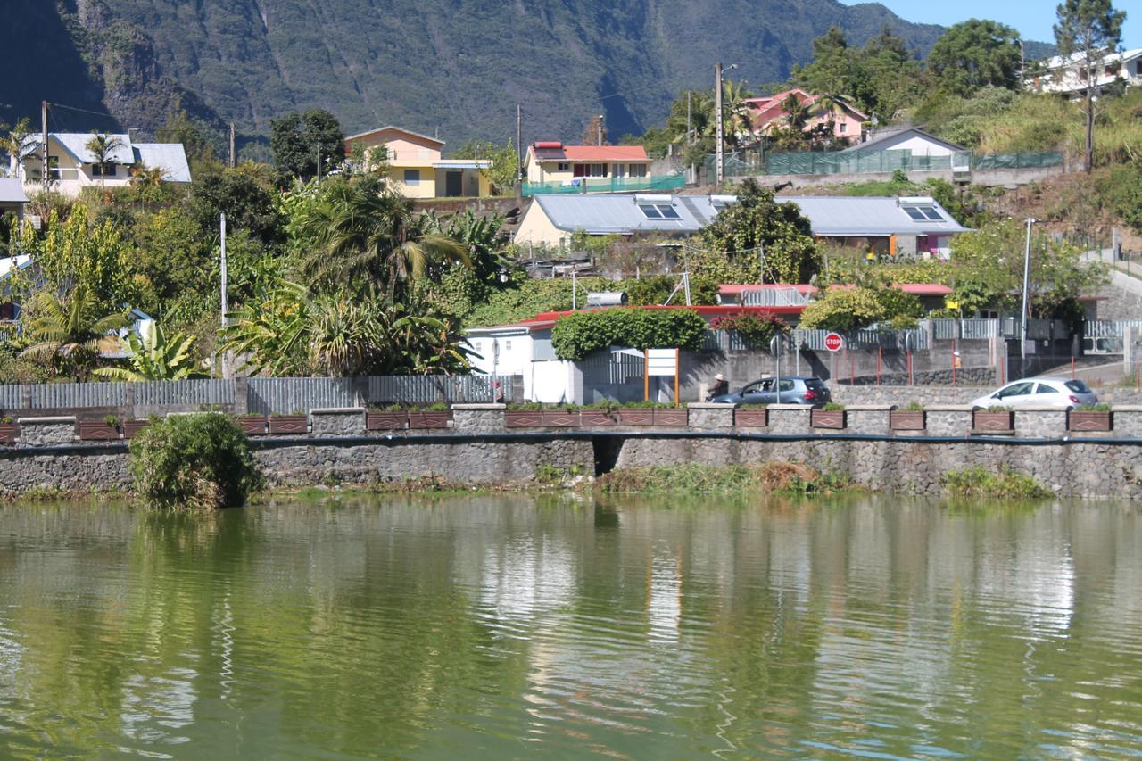 Les Cases Pres Du Lac Cilaos Kültér fotó